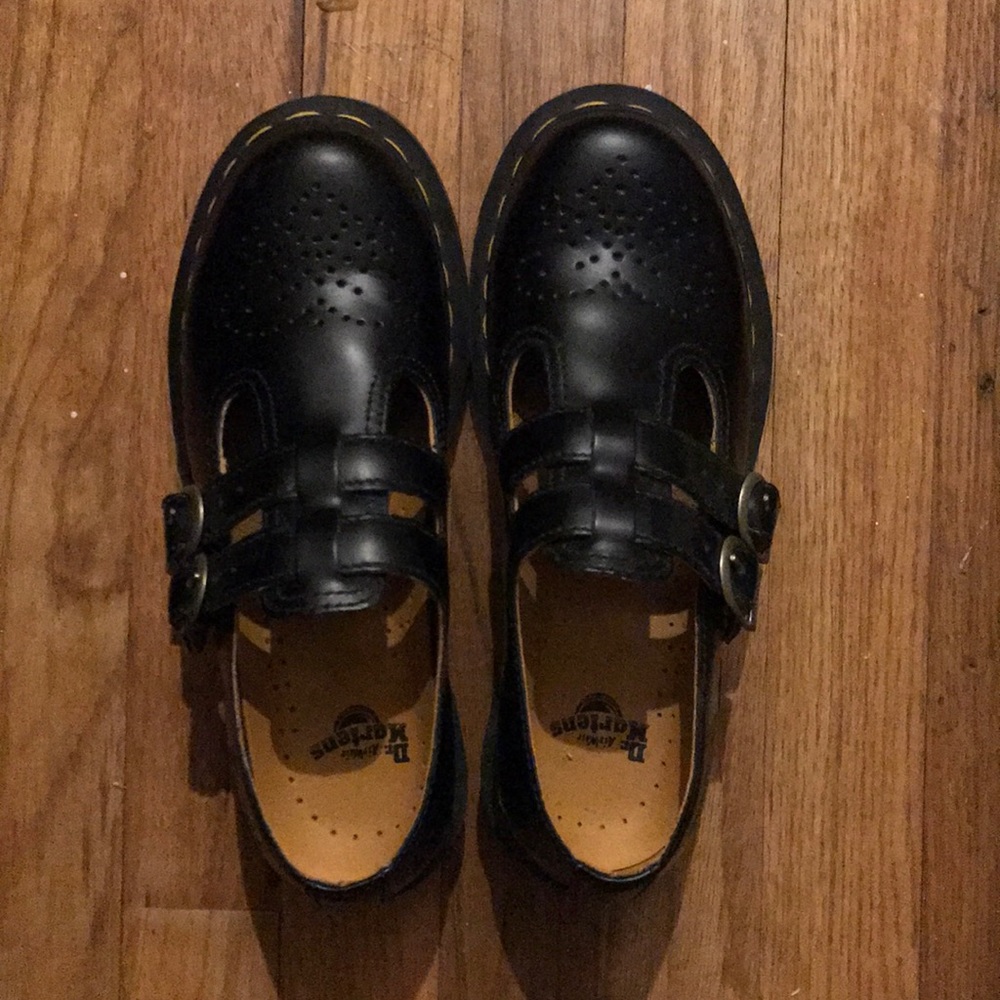 Dr. Marten Mary Janes 8065